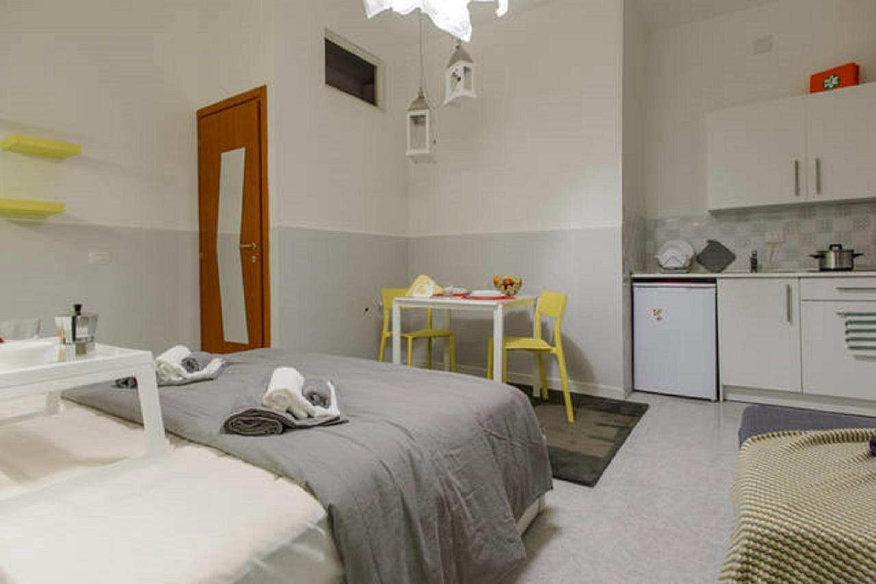 Le Zite Suite เนเปิลส์ ภายนอก รูปภาพ