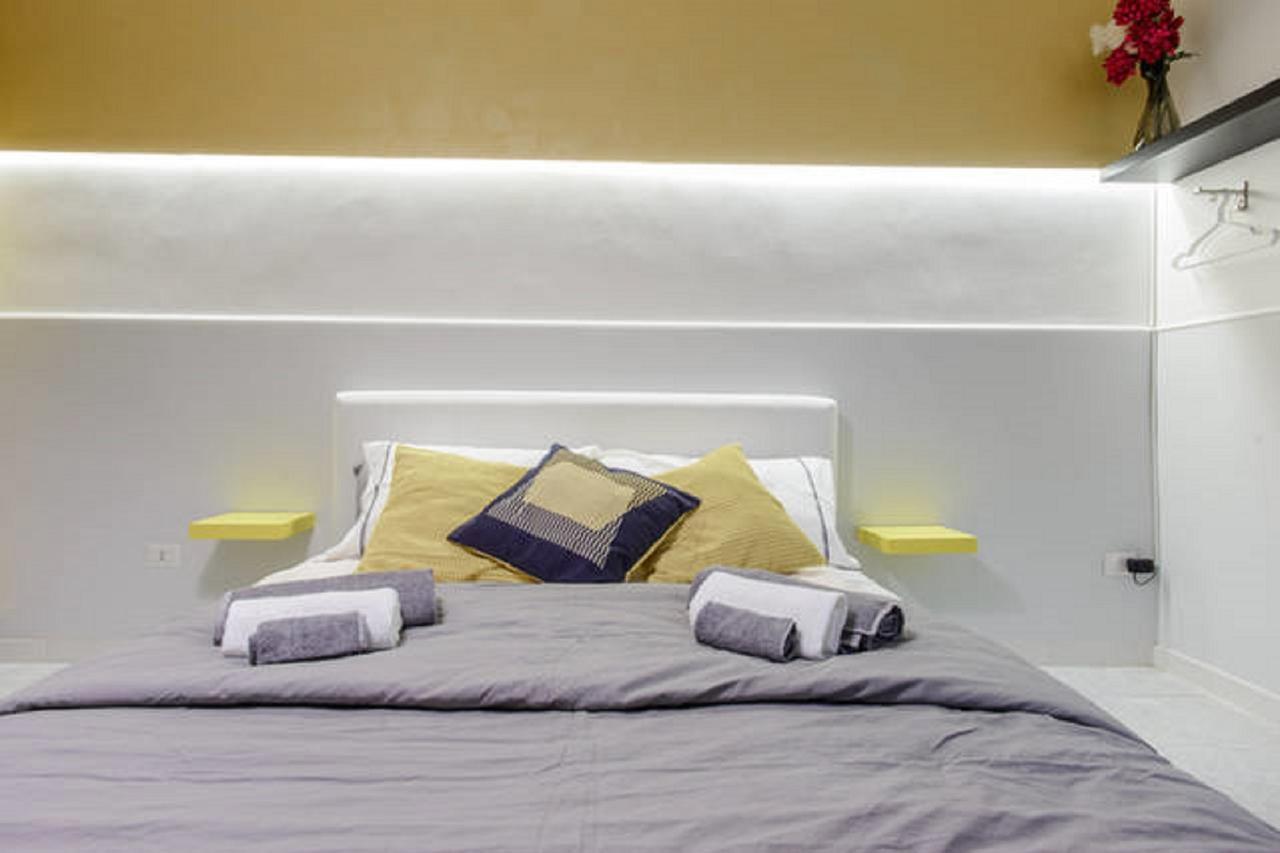 Le Zite Suite เนเปิลส์ ภายนอก รูปภาพ